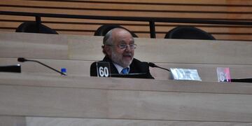 Aurelio García Elorrio, legislador de licencia.