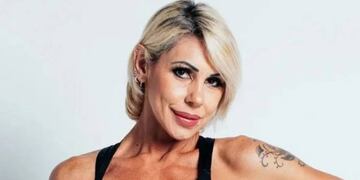 Monica Farro impactó en Instagram al posar con un imponente catsuit total black