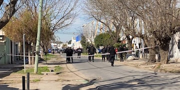 El crimen ocurrió este jueves a la mañana cerca del cruce de Franklin y Garzón. (@gbelluati)