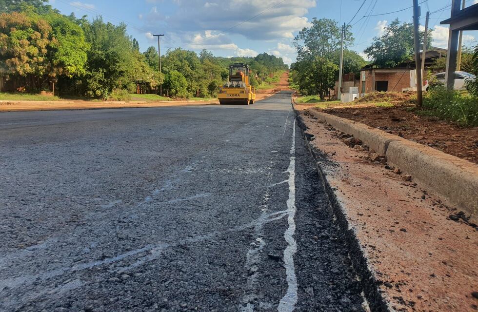 Continúan ejecutando obras viales en Eldorado