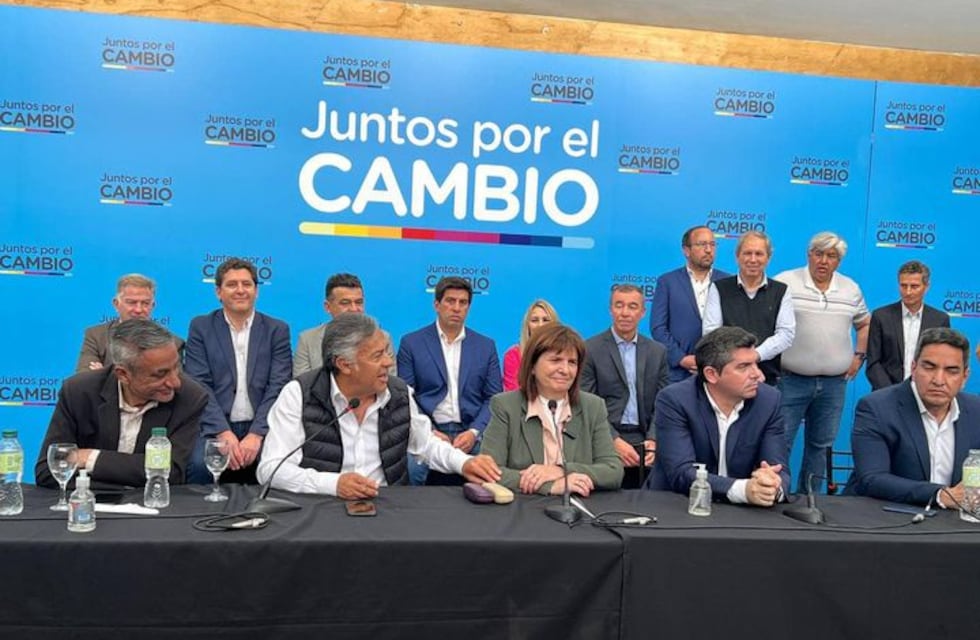 En su visita a San Juan, Patricia Bullrich rechazó la eliminación de las PASO