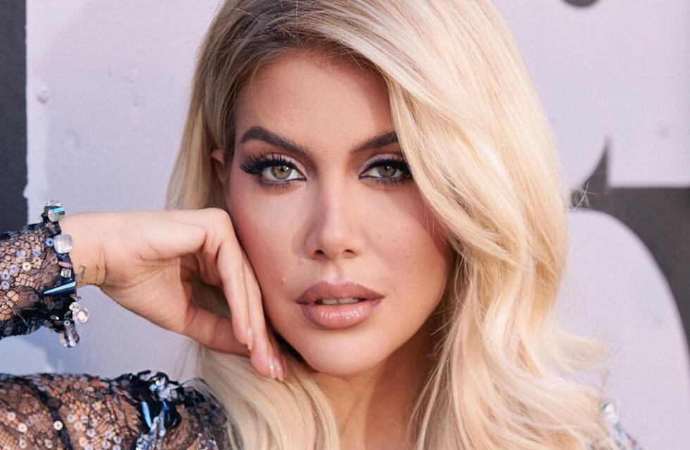 Wanda Nara encandiló a sus fans posando con un exclusivo conjunto total black de Dolce & Gabbana