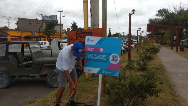 Se instalan carteles del Programa "ReCreo" en las playas del distrito de Tres Arroyos