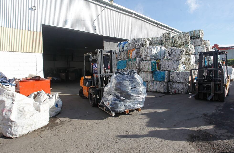 Destruyen más de 10 mil kilos de boletas inválidas en Tucumán para su posterior reciclaje