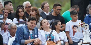 Los padres de Fernando Báez Sosa encabezaban esta tarde una ceremonia interreligiosa - Foto Clarín