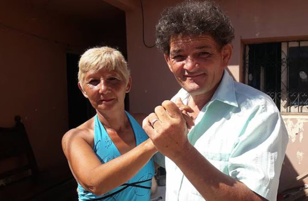 El tierno gesto de Euge Quevedo con los reconocidos “bailarines de la peatonal”