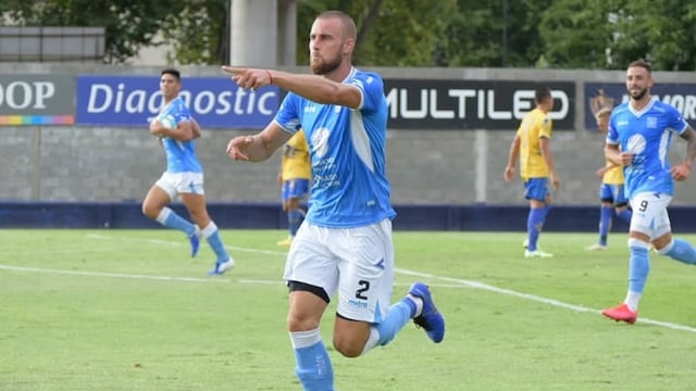 El marcador central tiene 27 años y volvió al país el año pasado tras un ciclo en Bolívar. (Asociación Atlética Estudiantes de Río Cuarto)