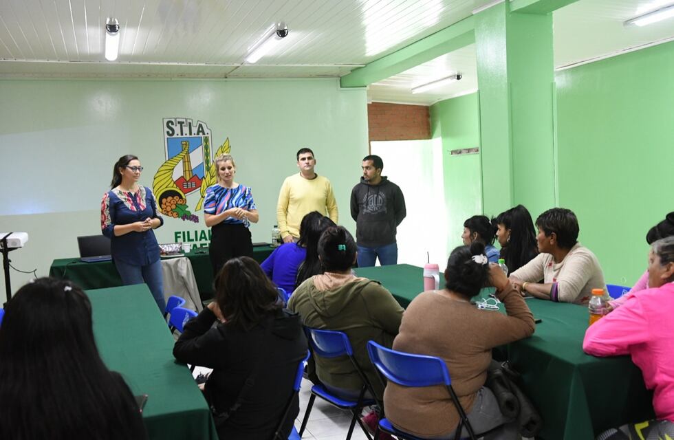 Curso de “Preservación y acondicionamiento de alimentos comercializados en feria”