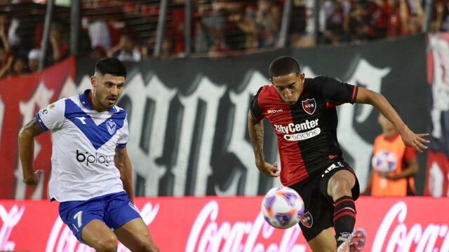 La Lepra le ganó a Vélez un partido muy complicado.