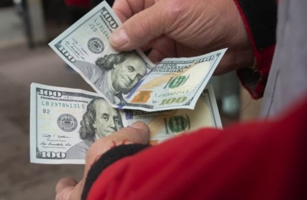 Dólar blue en Córdoba: con una leve baja, en cuánto cerró la divisa este jueves 25 de enero