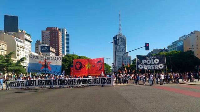 Corte en la 9 de Julio de organizaciones sociales