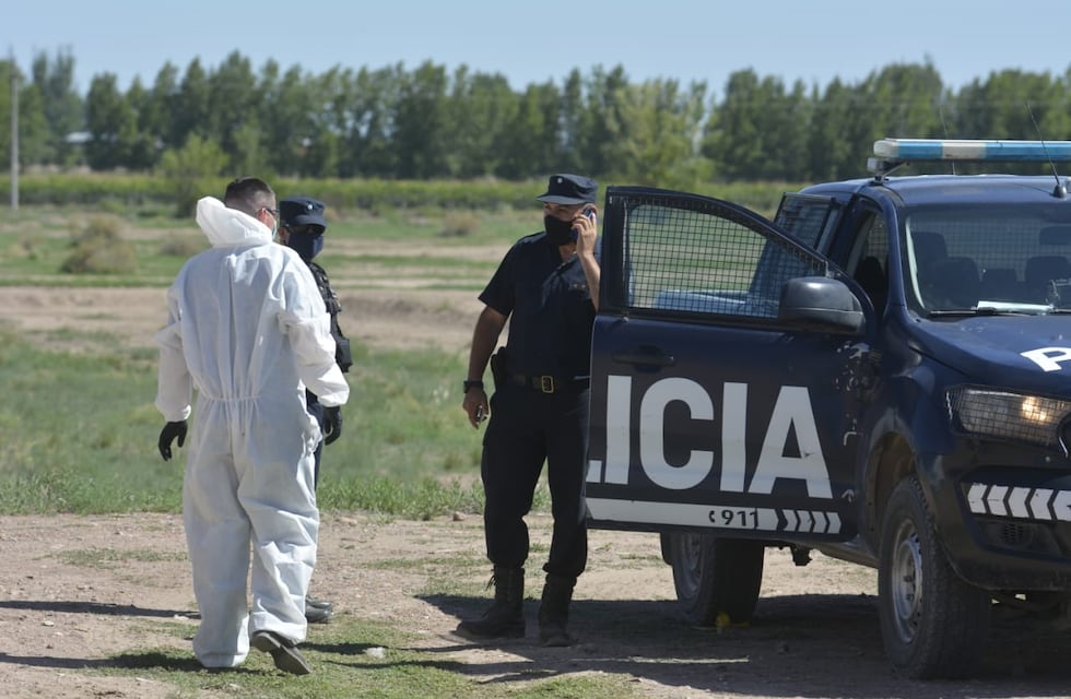Matan a una mujer tras arrojarla a las vías del tren, por el femicidio detuvieron a su esposo