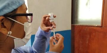 Avanza la campaña de vacunación para combatir la propagación de la pandemia de Covid-19 en Jujuy.