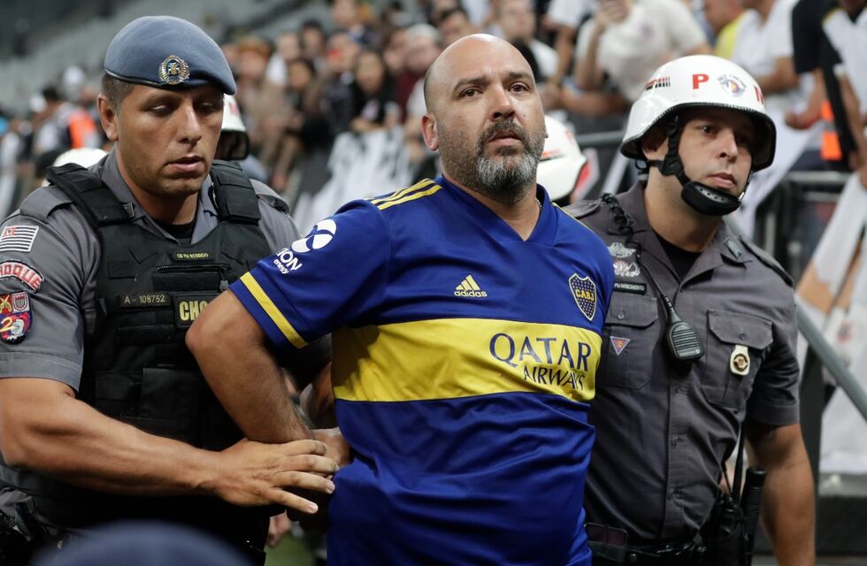 Durísima sanción por racismo a los hinchas de Boca y River