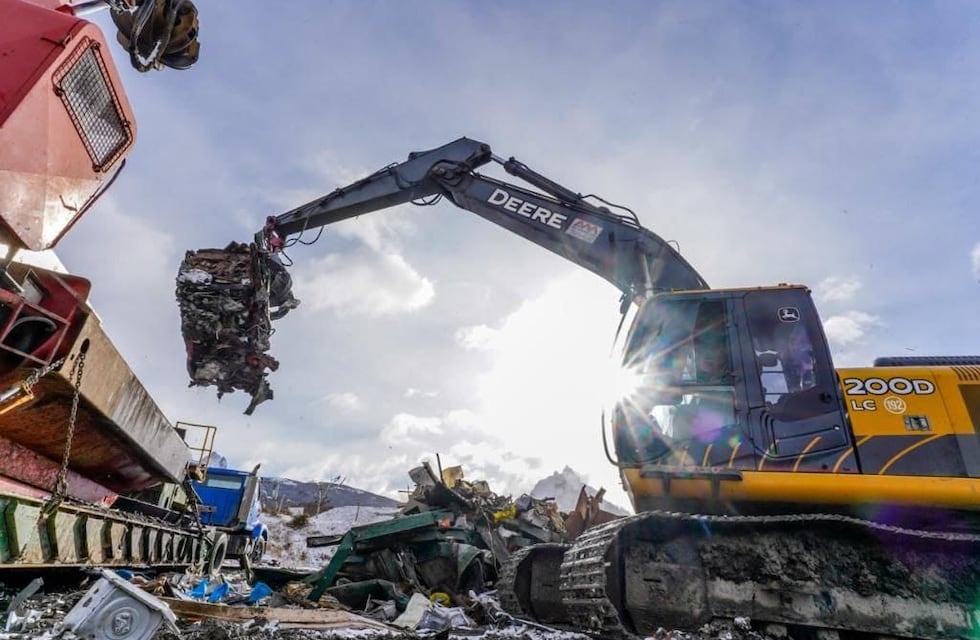 Proyectan compactar más de 300 toneladas de chatarra