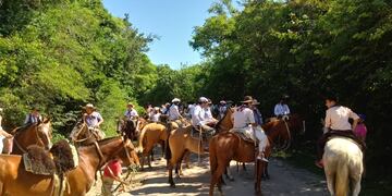 Se realizó en Arroyito una cabalgata en honor al Combate de San Lorenzo y la Batalla de Caseros