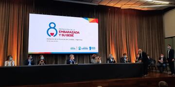 Lanzamiento 2021 del programa “Protección de la Embarazada y su Bebé”.