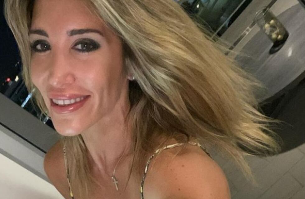 Ayelén Paleo deslumbró de espaldas y con una bikini roja infernal: “En la pile”