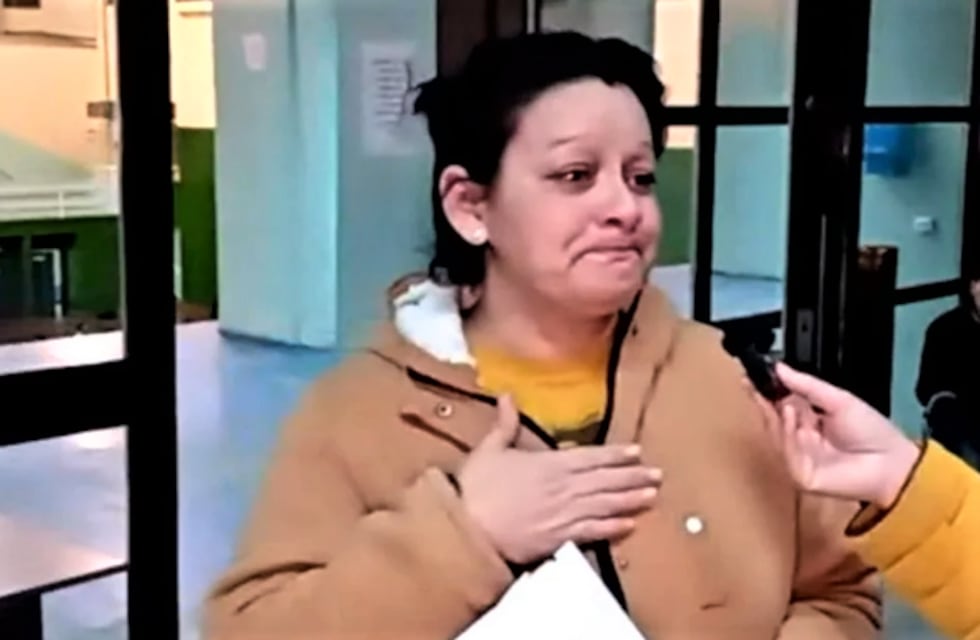Desalojaron a una familia en Comodoro Rivadavia y la madre pide desesperada que no los abandonen