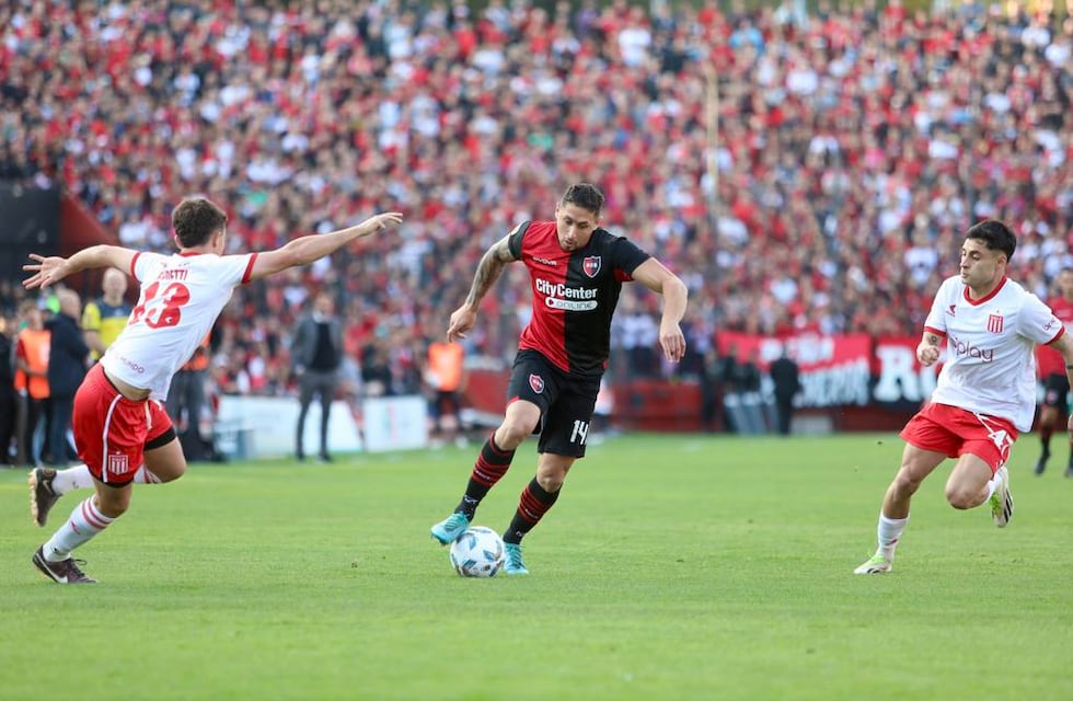 Newell’s perdió con Estudiantes por un golazo de tiro libre de José Sosa
