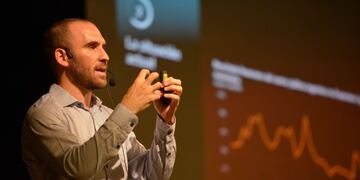 Martin Guzmán cree que la economía argentina crecerá 8% en 2021.