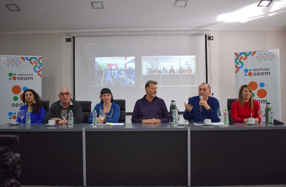 Municipales de Rafaela, Santa Fe y Rosario se aprestan a crear una unión de sindicatos para disputarle representatividad a FESTRAM
