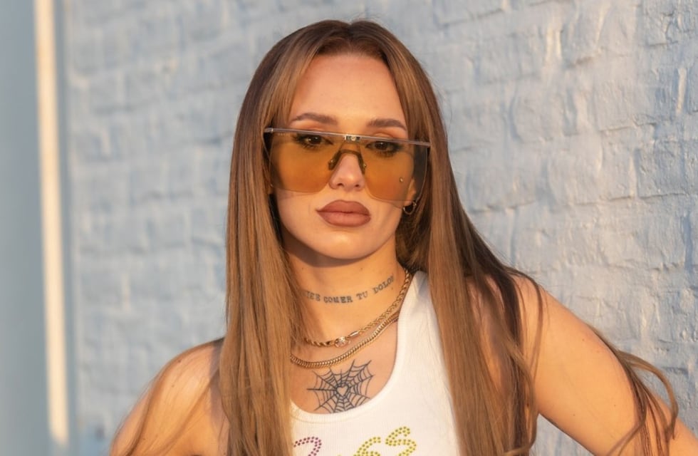 La Joaqui habló sobre su álbum “Barbie Copiloto”, las críticas por sus letras y su pasión por las motos