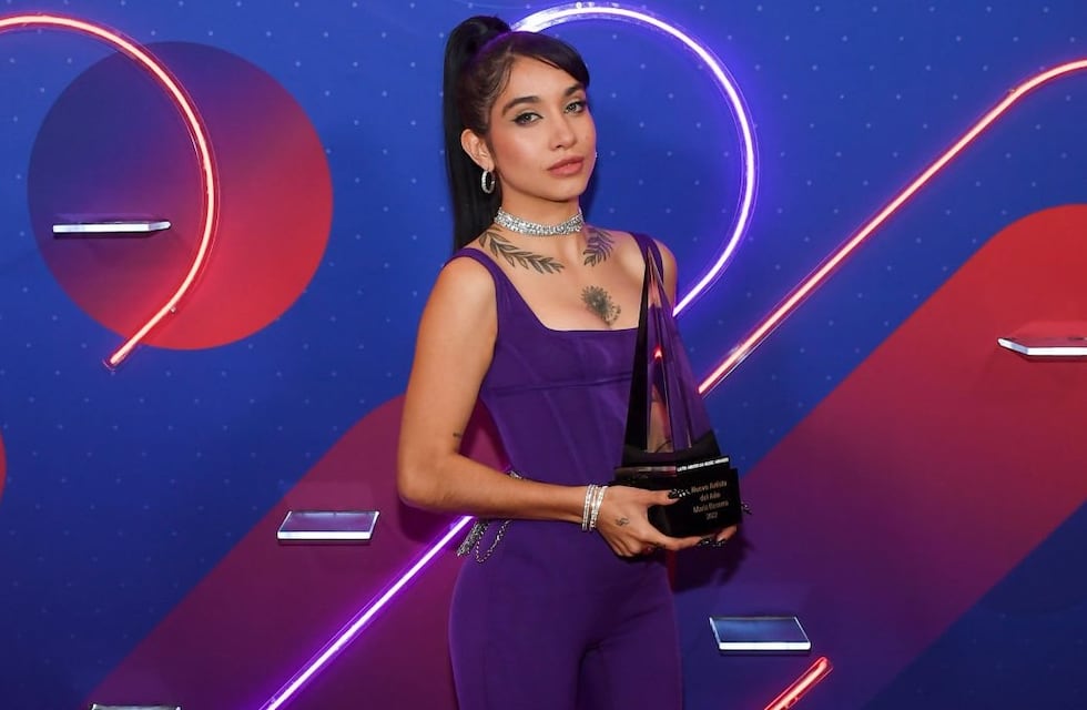 María Becerra ganó el premio a “Mejor nuevo artista” en los Latin American Music Awards 2022