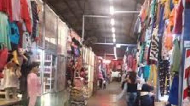 El estafador pertenecía a la fuerza policial y operaba en la efria de EL Bajo.