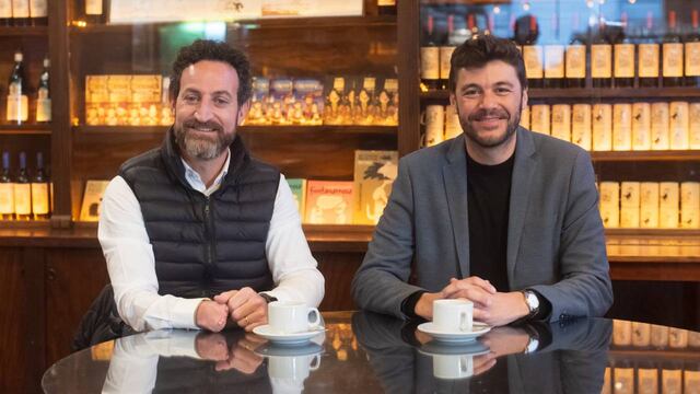 El jefe de gabinete del Ministerio de Trabajo de la Nación y el concejal de Ciudad Futura tomaron un café.