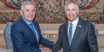 El gobernador Gerardo Morales se reunió con el embajador Marc Robert Stanley.