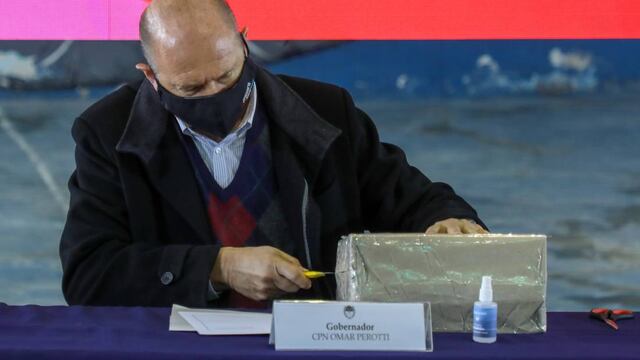 El gobernador Omar Perotti participará de una licitación por cloacas en Vila. (imagen de archivo)