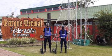 La Policía de Entre Ríos sumó monopatines como medio de transporte para recorrer lugares peatonales