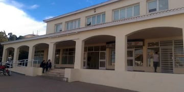 Las autoridades educativas le pidió a una docente suya que dé clases aún teniendo licencia por salud.