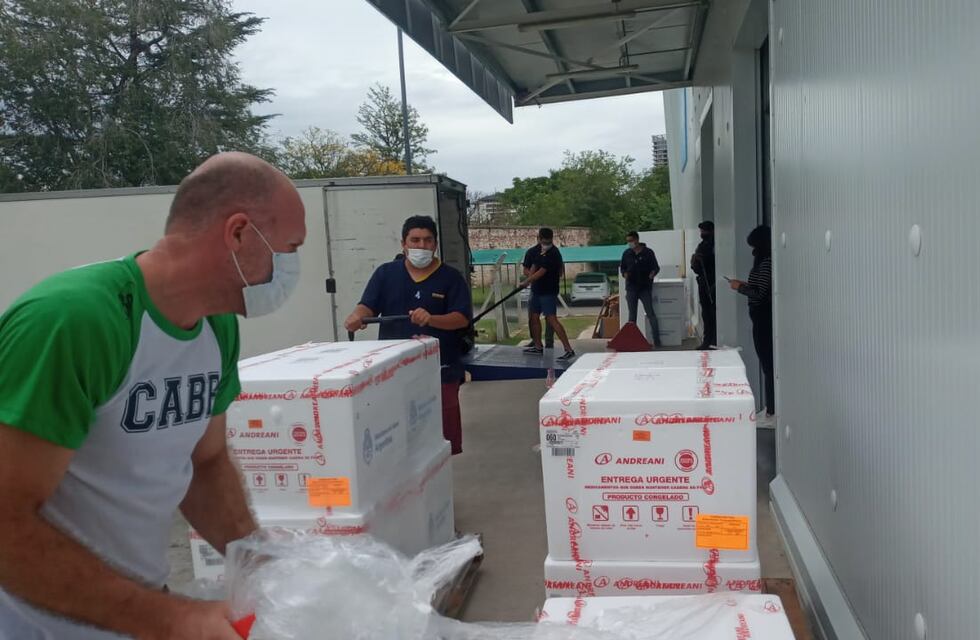Llegaron a Córdoba más de 25 mil dosis de vacunas contra el Covid-19