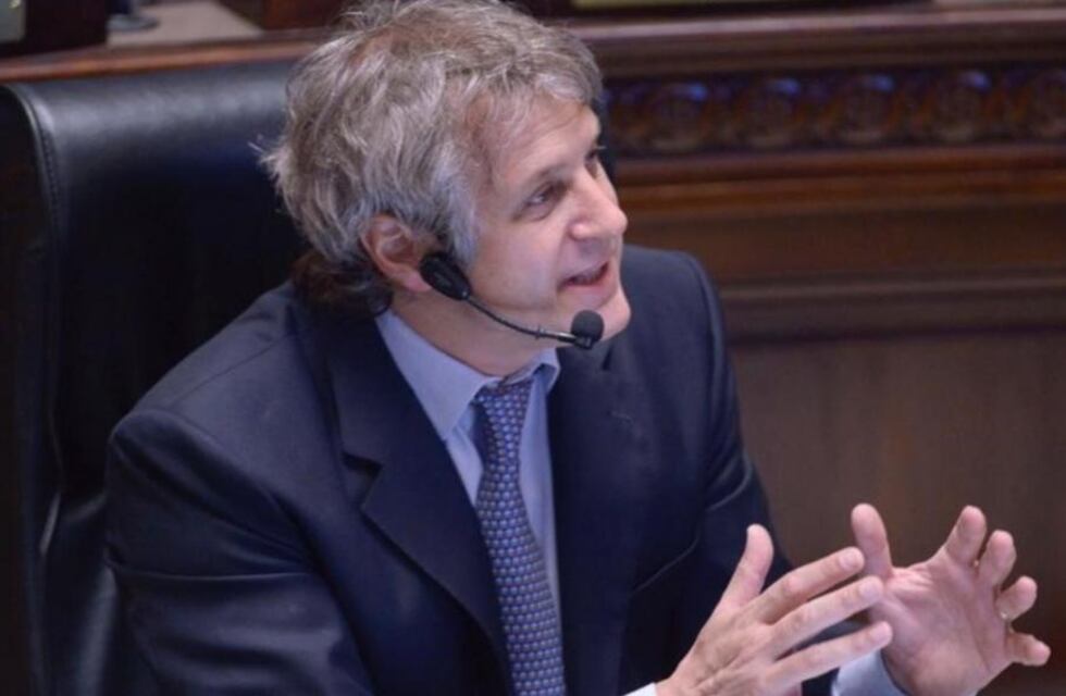 Felipe Miguel confirmó que tiene coronavirus y está aislado