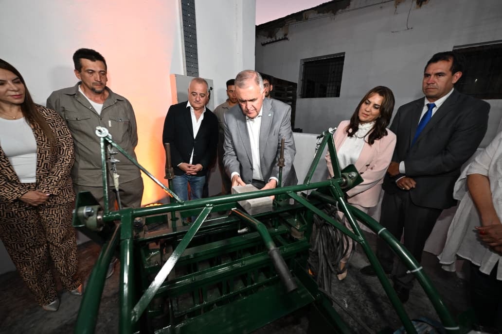 Osvaldo Jaldo destacó la importancia de la formación laboral en la nueva Escuela de Oficios de Tafí Viejo.