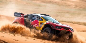 Loeb, por su primera victoria en el Dakar.