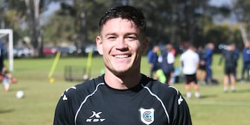 El defensor Román Barreto es nuevo jugador de la plantilla de Gimnasia y Esgrima de Jujuy.