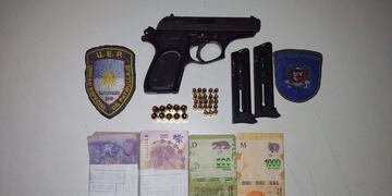 Un arma, municiones de dos calibres y una importante suma de dinero fue secuestrada por la policía tras la detención de un individuo en Guaymallén. Ministerio de Seguridad