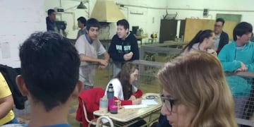 Realizan un operativo de salud en la EPET 54 de Eldorado.