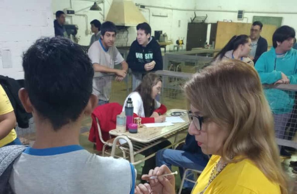 Realizan un operativo de salud en la EPET 54 de Eldorado