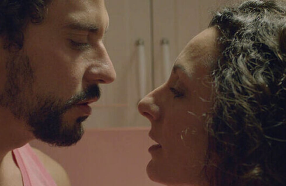 Netflix: la comedia romántica con tintes eróticos que enloqueció a todos y se posicionó entre las más vistas