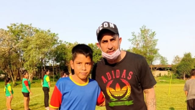 Daniel “Rolfi” Montenegro visitó Eldorado y brindó una clínica de fútbol.