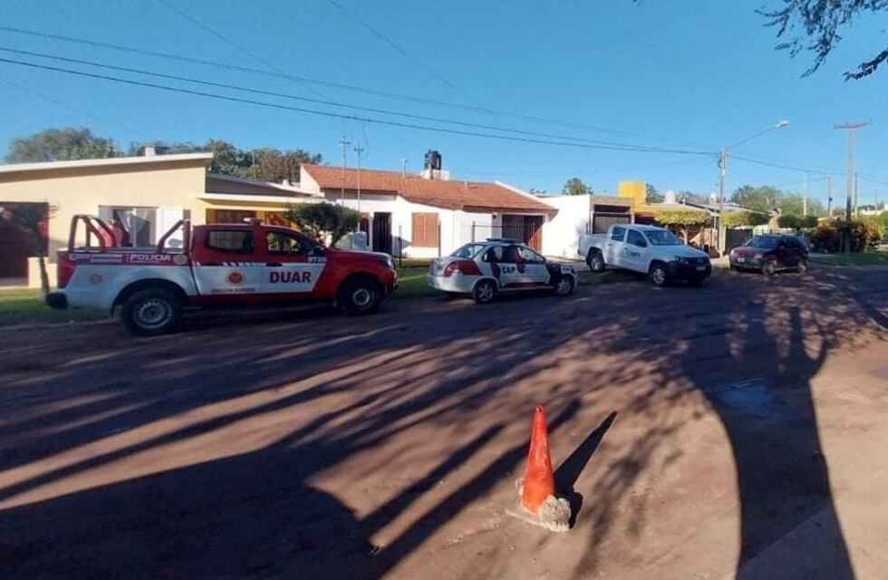 Misterio en Berrotarán: hizo una excavación en su patio y encontró restos óseos