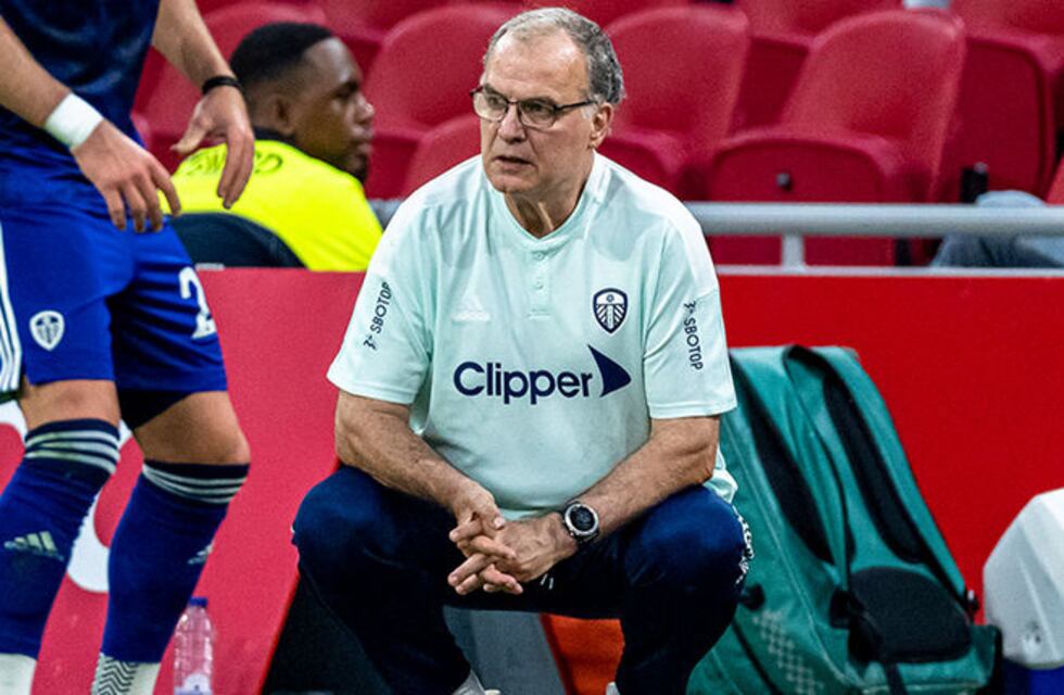 Marcelo Bielsa confirmó su continuidad en el Leeds United por un año