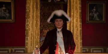 Johnny Depp como Louis XV en el film Jeanne du Barry.