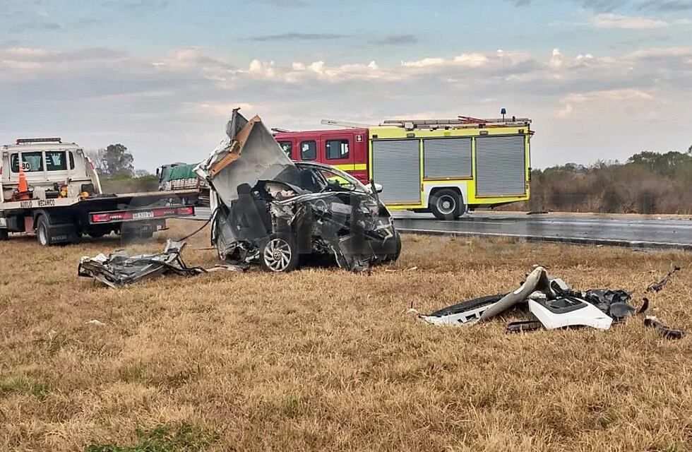 Murieron dos personas en un choque sobre la autopista Santa Fe – Rosario