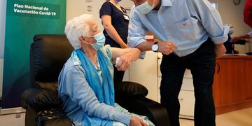 En 41 días Chile superó los cinco millones de vacunados