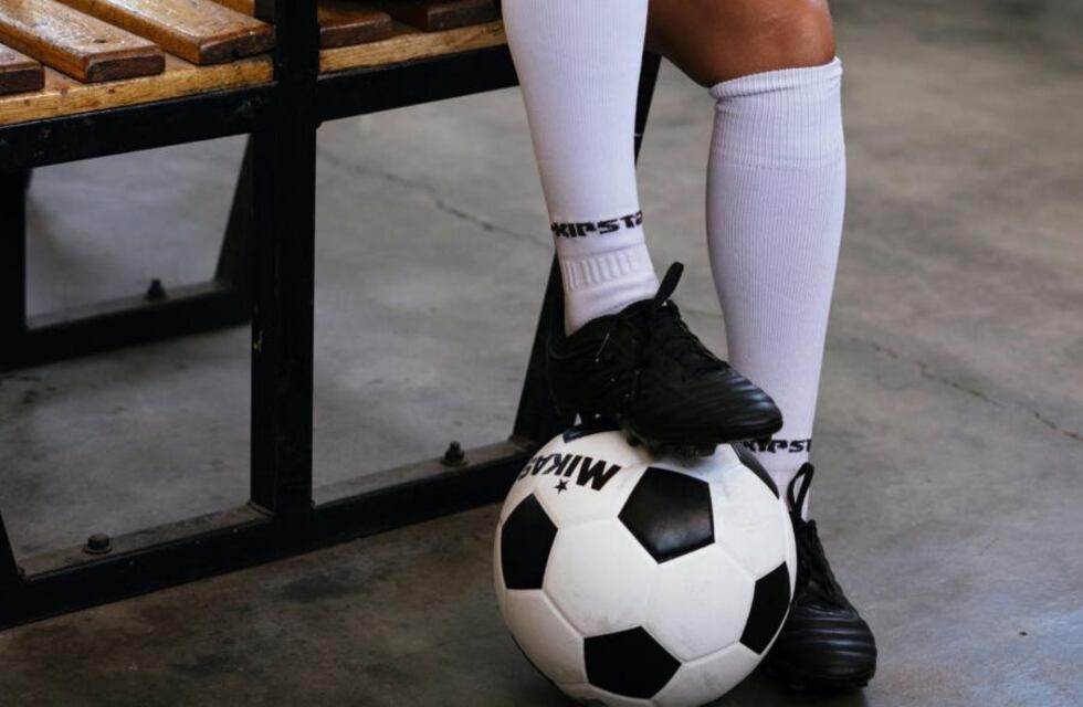 Crece la lista de jugadores de futbol con síntomas de Covid-19
